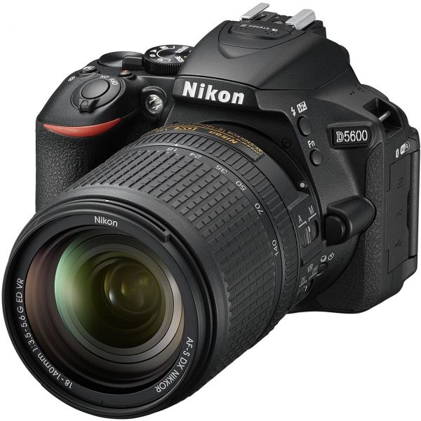 خرید                     دوربین دیجیتال نیکون مدل D5600 به همراه لنز 18-140 میلی متر VR AF-S DX