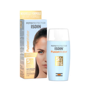 خریدکرم ضد آفتاب بی رنگ ایزدین SPF50 مدل Fusion Water 5 Daily مناسب انواع پوست حجم 50 میلی لیتر